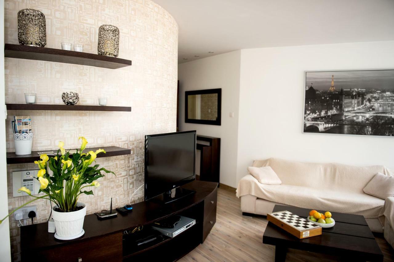 Sophia Court Apartment Larnaca Exteriör bild